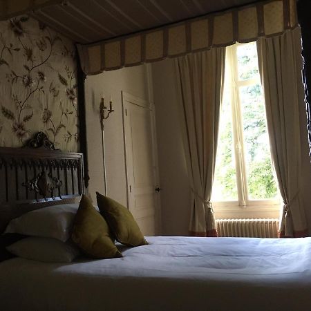 Chambres D'Hotes Montbron Luchapt Ngoại thất bức ảnh