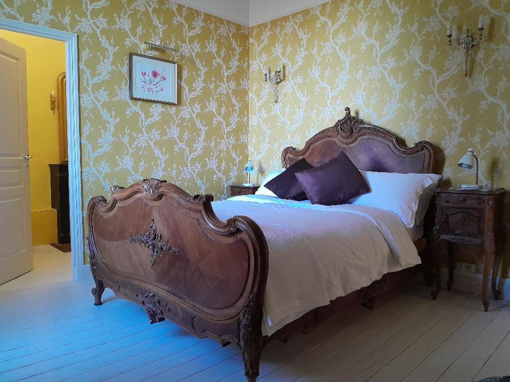 Chambres D'Hotes Montbron Luchapt Ngoại thất bức ảnh
